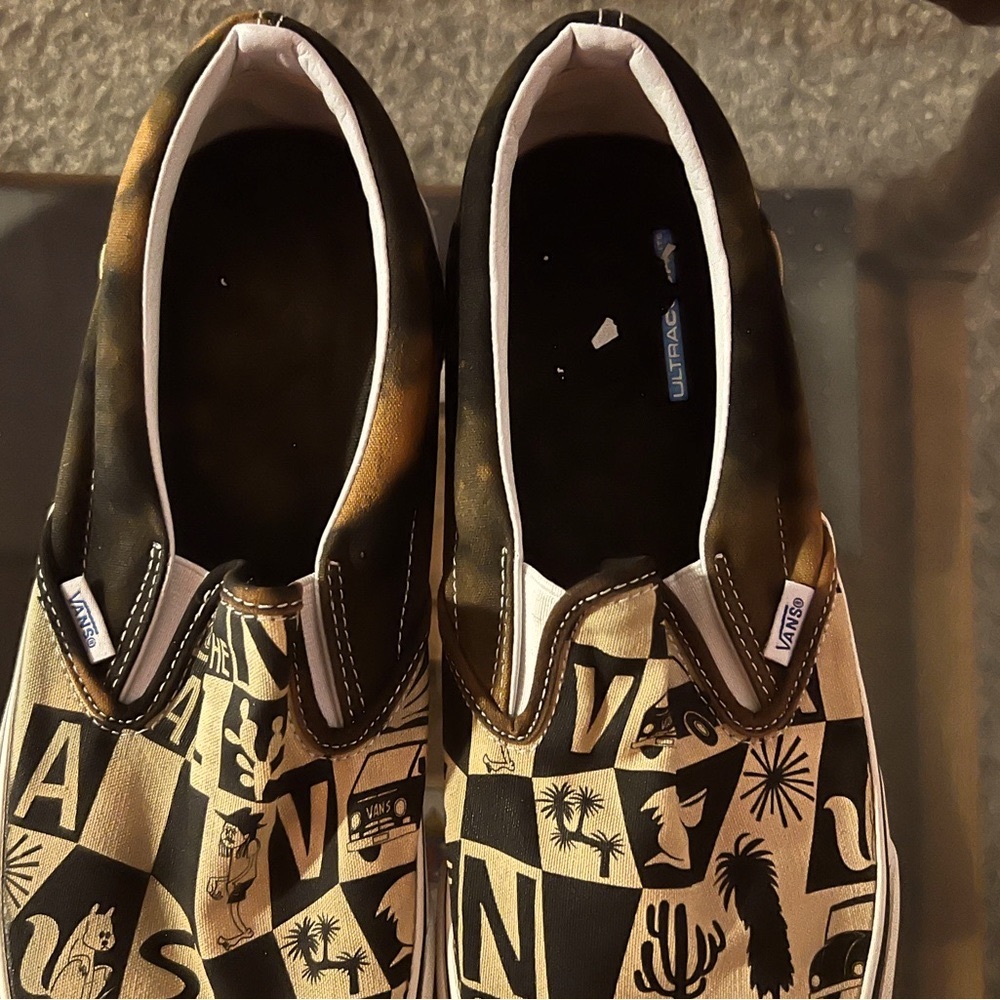Vans Shoes.  Nice pair & in great condition
